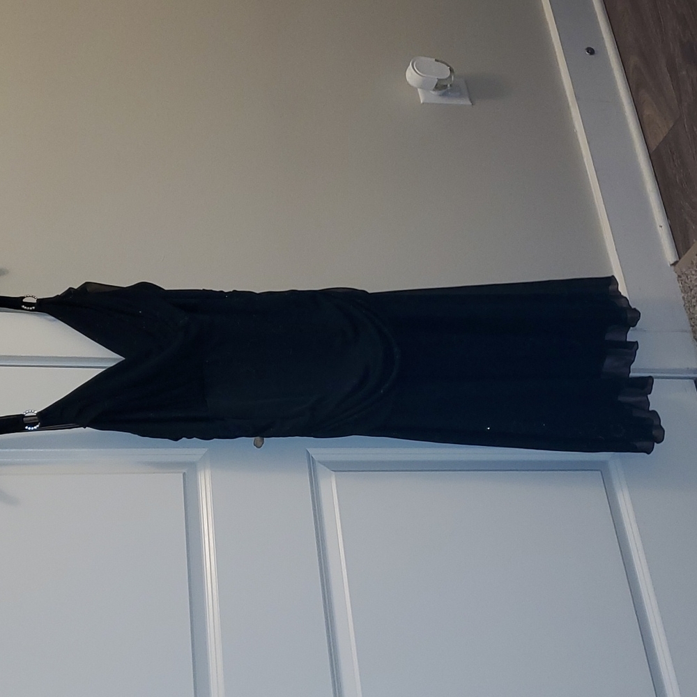 BLACK DRESS.